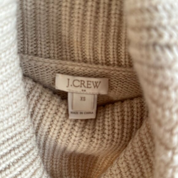J.Crew classic cream turtleneck sweater- XSmall - Picture 2 of 4